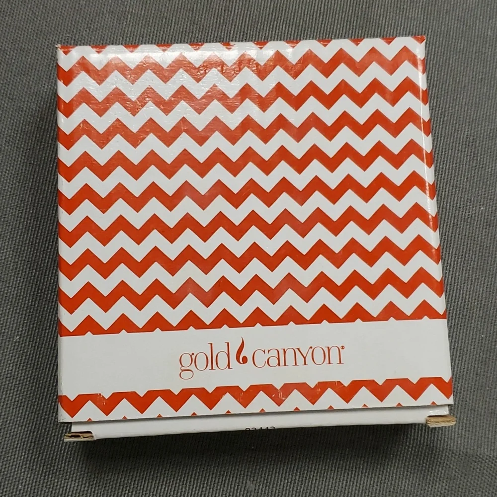 NWT BASEBALL Magnatie from Gold Canyon, Wood,‎ 48
